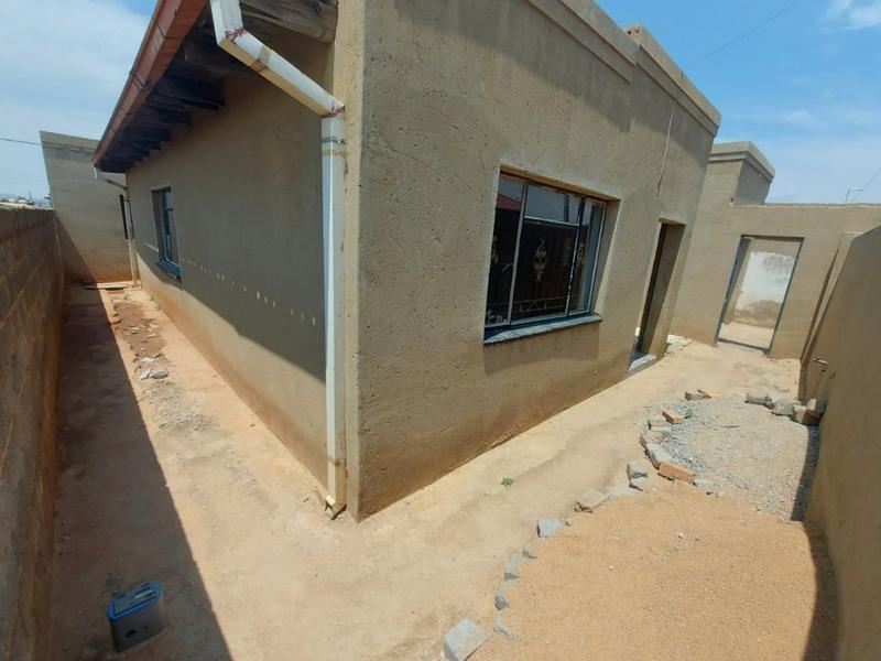 To Let 2 Bedroom Property for Rent in Thulani Gauteng