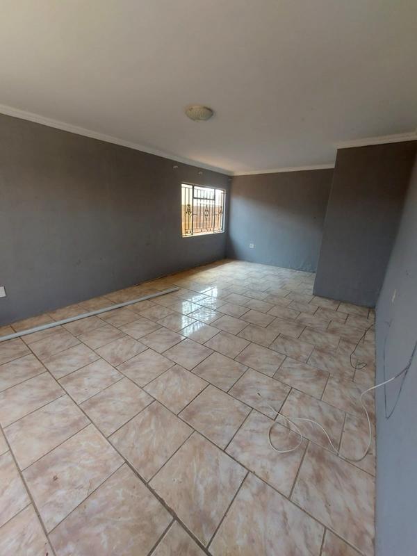 To Let 2 Bedroom Property for Rent in Thulani Gauteng