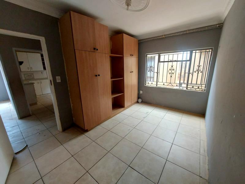 To Let 2 Bedroom Property for Rent in Thulani Gauteng
