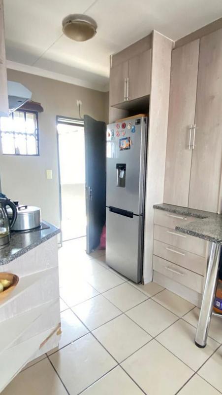 2 Bedroom Property for Sale in Fleurhof Gauteng