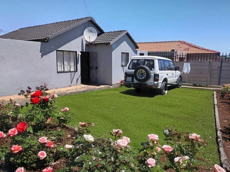 2 Bedroom Property for Sale in Lenasia South Gauteng