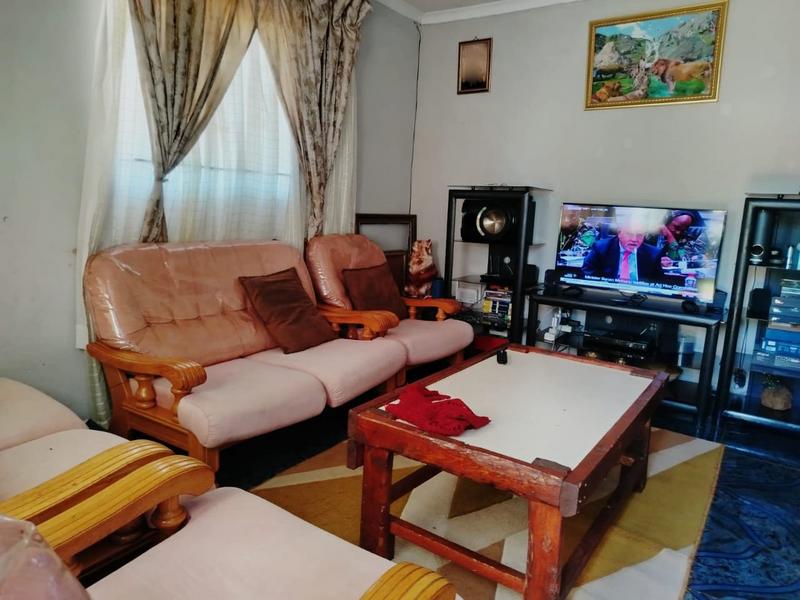 2 Bedroom Property for Sale in Lenasia South Gauteng