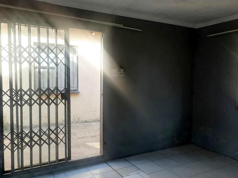 0 Bedroom Property for Sale in Protea Glen Gauteng