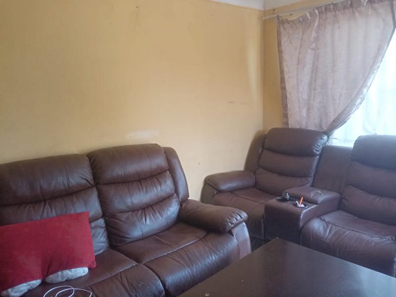 2 Bedroom Property for Sale in Rondebult Gauteng