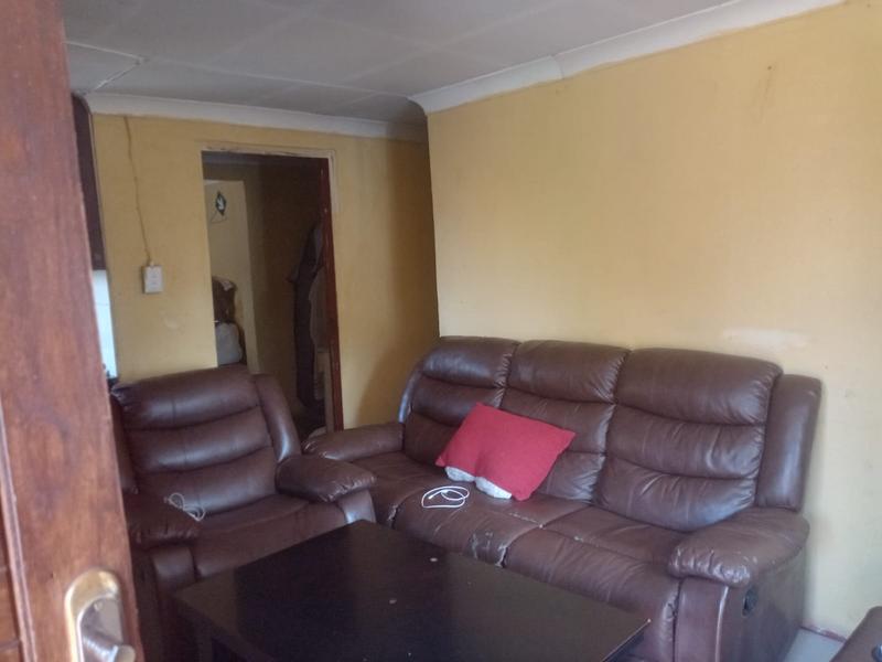 2 Bedroom Property for Sale in Rondebult Gauteng