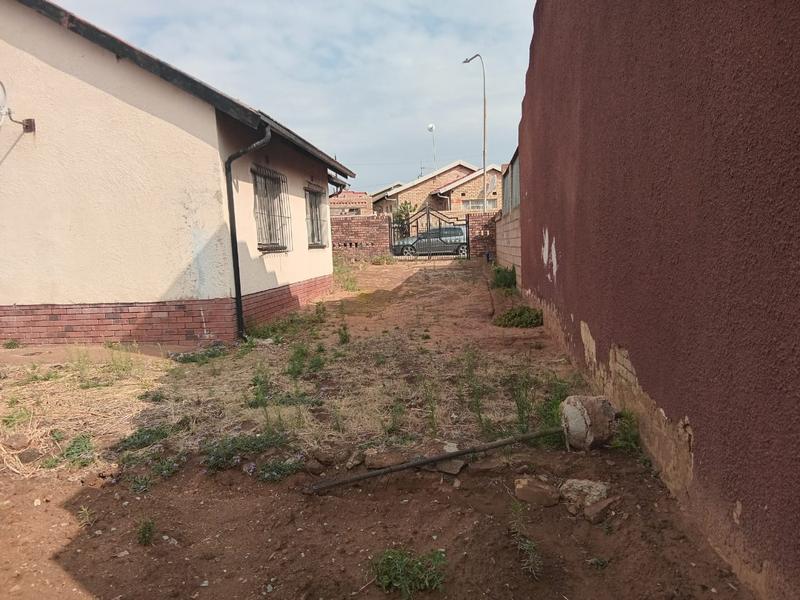 3 Bedroom Property for Sale in Diepkloof Gauteng