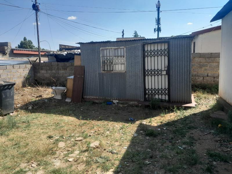 2 Bedroom Property for Sale in Orlando Gauteng