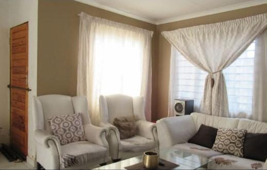 5 Bedroom Property for Sale in Protea Glen Gauteng