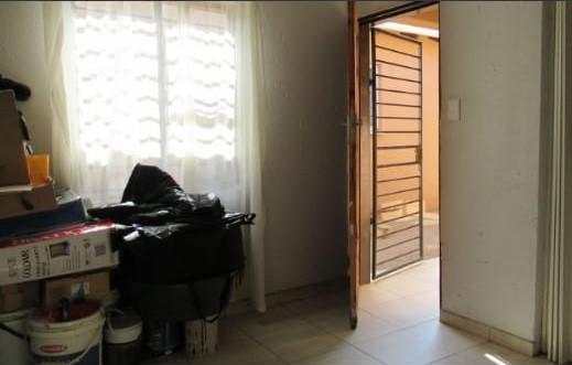 5 Bedroom Property for Sale in Protea Glen Gauteng
