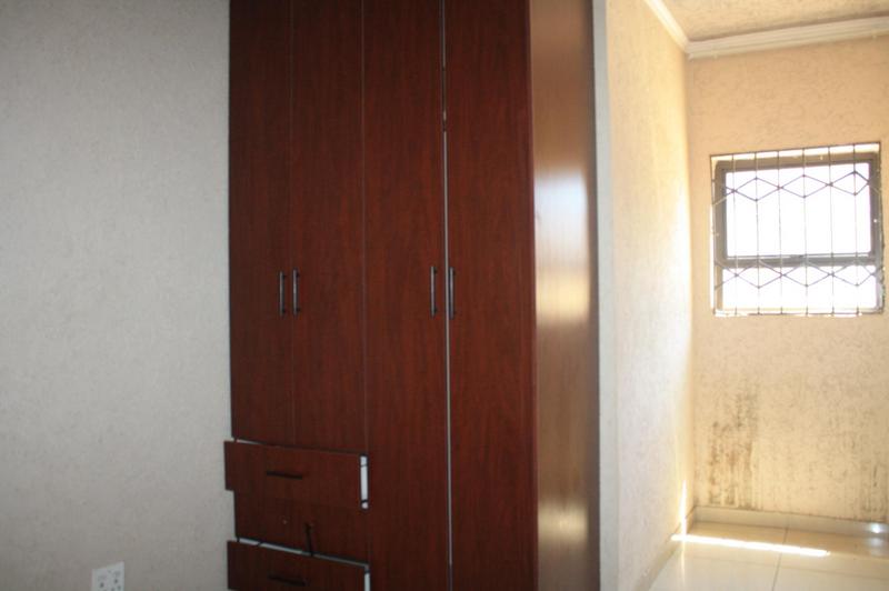 To Let 4 Bedroom Property for Rent in Clayville Gauteng