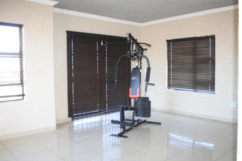 To Let 4 Bedroom Property for Rent in Clayville Gauteng