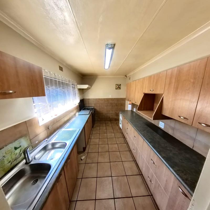 4 Bedroom Property for Sale in Croydon Gauteng