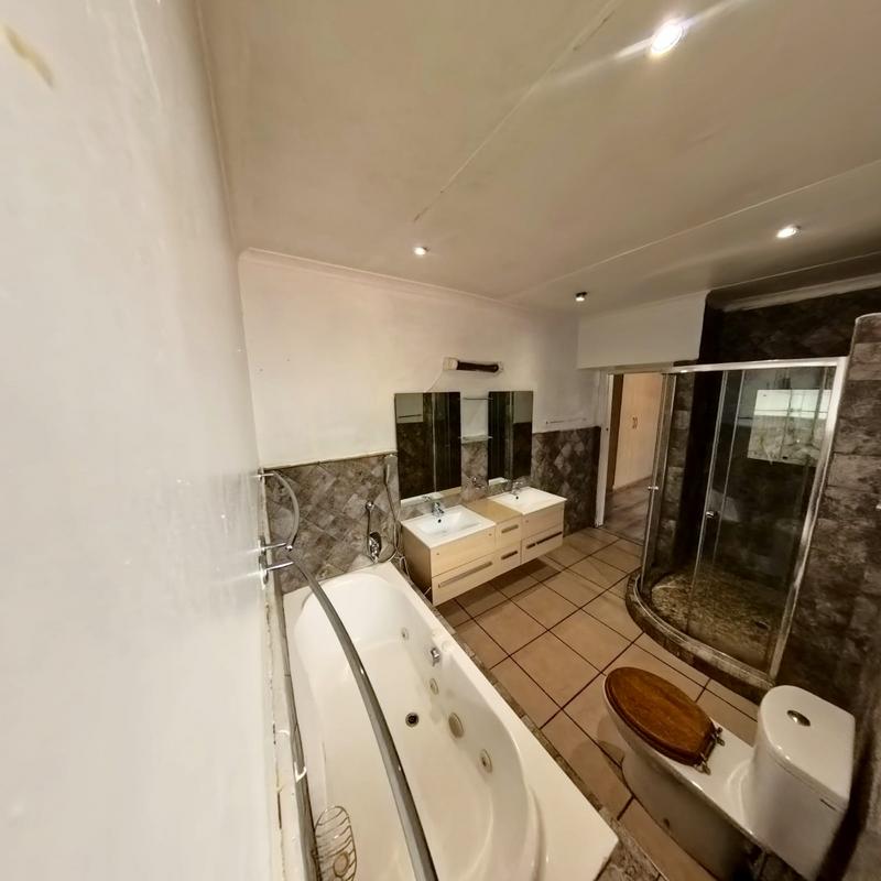 4 Bedroom Property for Sale in Croydon Gauteng