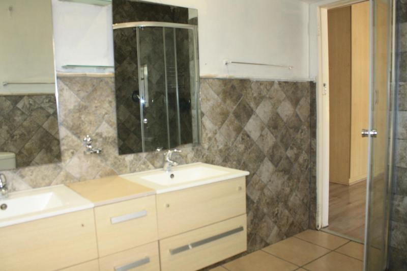 4 Bedroom Property for Sale in Croydon Gauteng