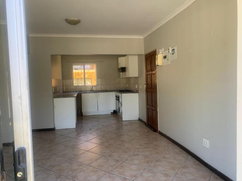 To Let 2 Bedroom Property for Rent in Green Hills Gauteng