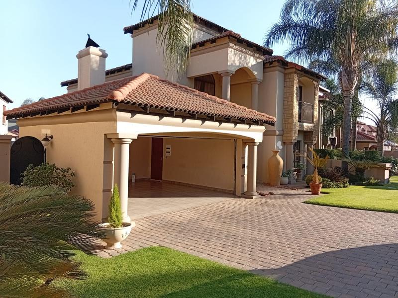 To Let 4 Bedroom Property for Rent in Sunward Park Gauteng