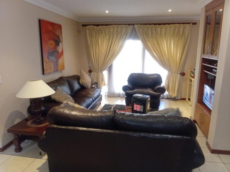 To Let 4 Bedroom Property for Rent in Sunward Park Gauteng