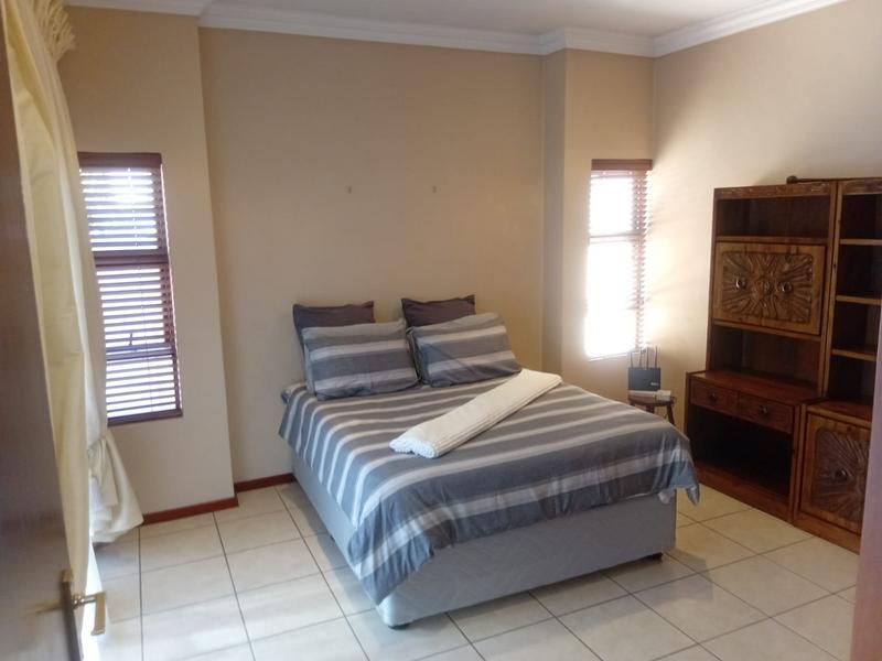 To Let 4 Bedroom Property for Rent in Sunward Park Gauteng