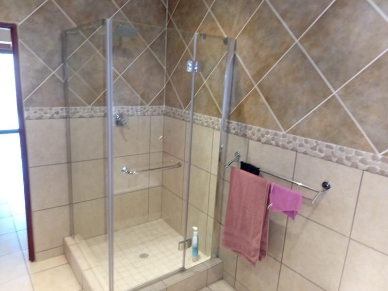 To Let 4 Bedroom Property for Rent in Sunward Park Gauteng