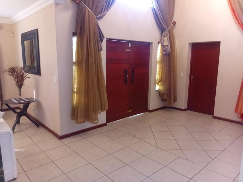 To Let 4 Bedroom Property for Rent in Sunward Park Gauteng