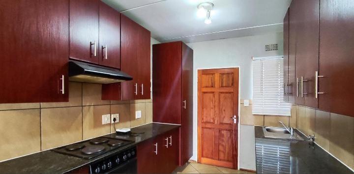 3 Bedroom Property for Sale in Albertsdal Gauteng
