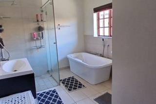 4 Bedroom Property for Sale in New Redruth Gauteng