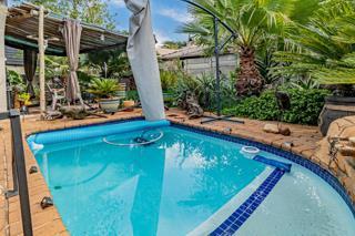 4 Bedroom Property for Sale in Verwoerdpark Gauteng