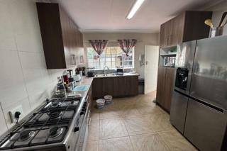4 Bedroom Property for Sale in Verwoerdpark Gauteng