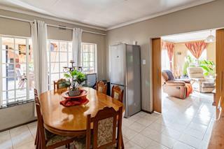 4 Bedroom Property for Sale in Verwoerdpark Gauteng