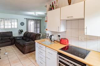 4 Bedroom Property for Sale in Verwoerdpark Gauteng