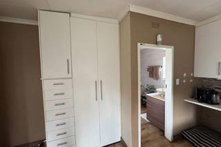 4 Bedroom Property for Sale in Verwoerdpark Gauteng