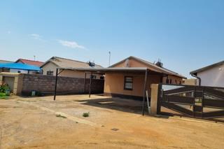 2 Bedroom Property for Sale in Windmill Park Gauteng