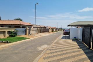 2 Bedroom Property for Sale in Windmill Park Gauteng