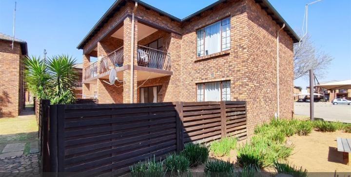 2 Bedroom Property for Sale in Rand Collieries Gauteng