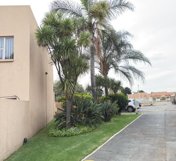 2 Bedroom Property for Sale in Kempton Park Gauteng