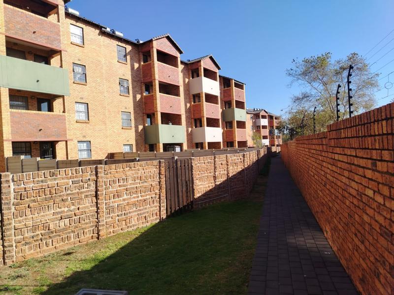 2 Bedroom Property for Sale in Montana Gauteng