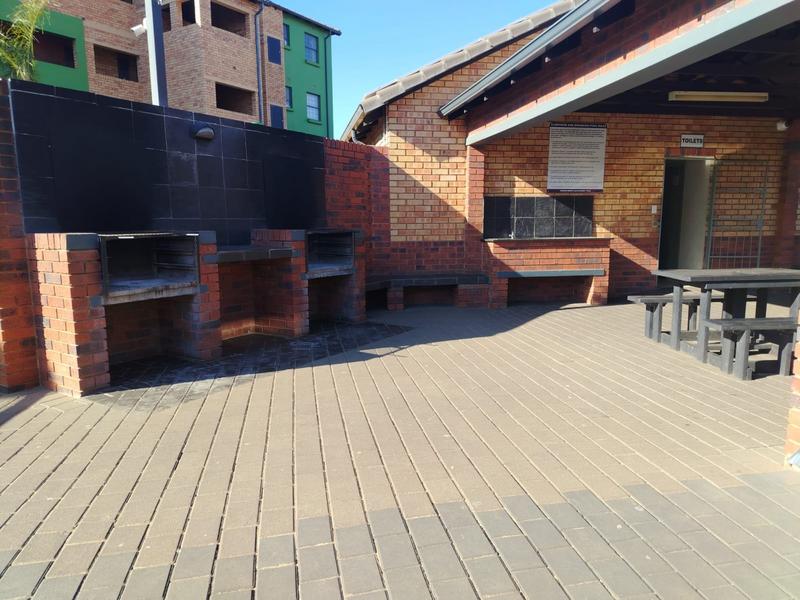2 Bedroom Property for Sale in Montana Gauteng