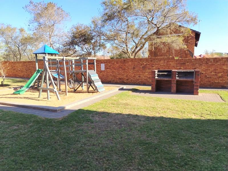 2 Bedroom Property for Sale in Montana Gauteng