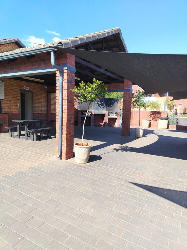 2 Bedroom Property for Sale in Montana Gauteng