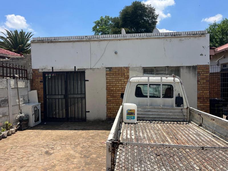 12 Bedroom Property for Sale in Delville Gauteng