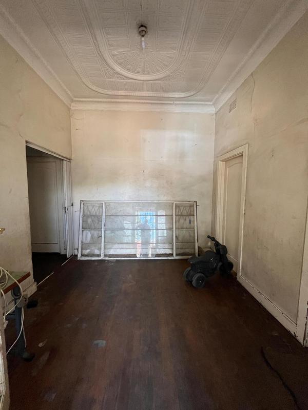 12 Bedroom Property for Sale in Delville Gauteng
