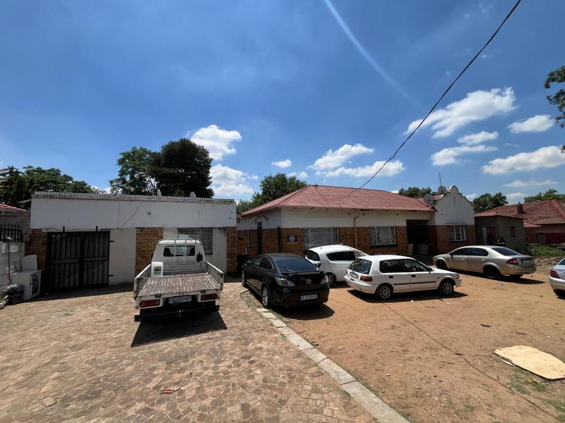 12 Bedroom Property for Sale in Delville Gauteng
