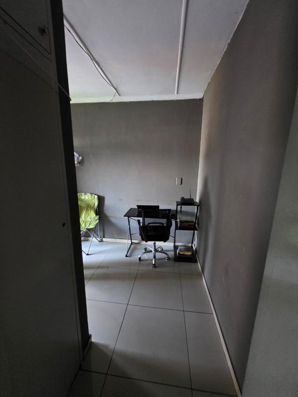 1 Bedroom Property for Sale in Kempton Park Gauteng