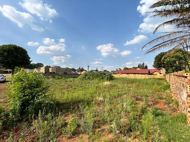 0 Bedroom Property for Sale in Bakerton Gauteng