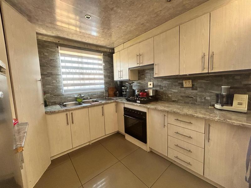 7 Bedroom Property for Sale in Springs Gauteng