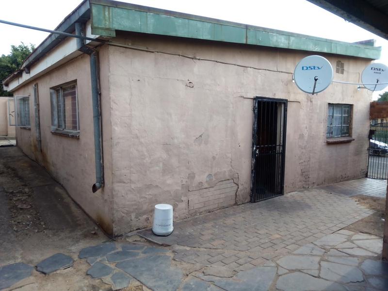 18 Bedroom Property for Sale in Rosettenville Gauteng