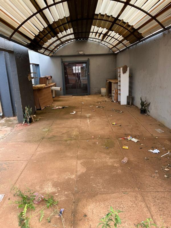 3 Bedroom Property for Sale in Protea Glen Gauteng