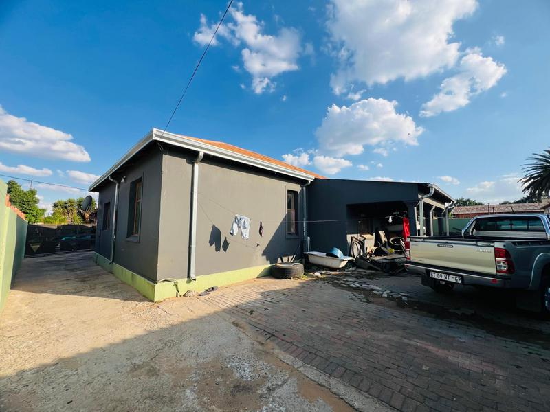 2 Bedroom Property for Sale in Springs Gauteng