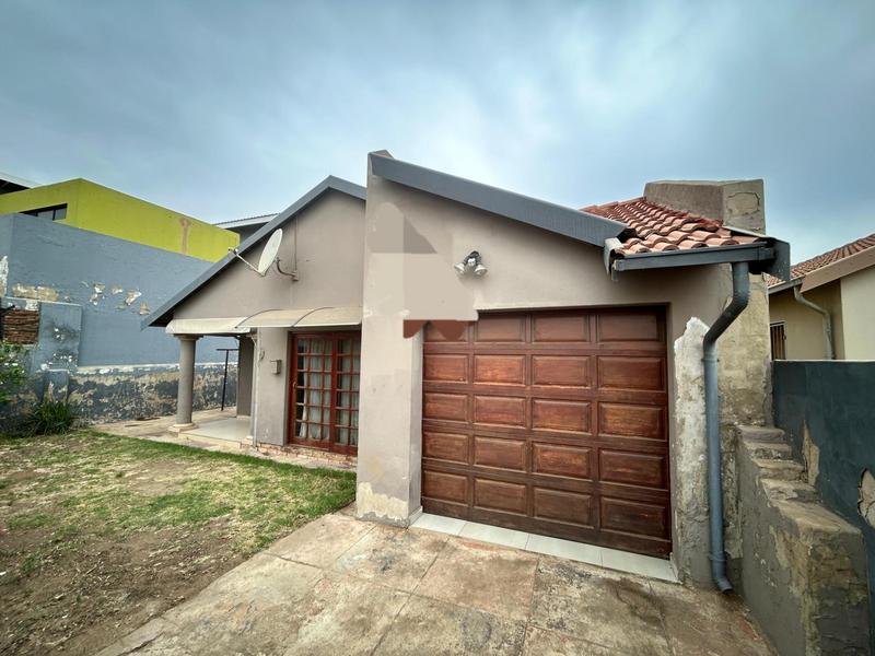 3 Bedroom Property for Sale in Cloverdene Gauteng