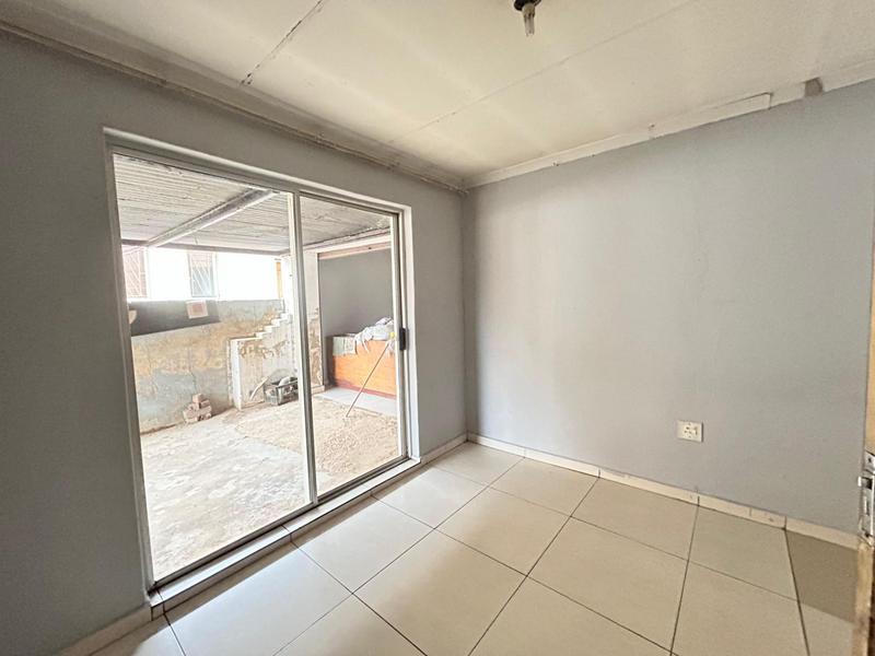 3 Bedroom Property for Sale in Cloverdene Gauteng